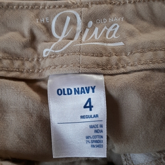 Old Navy Diva 4 khakis bootcut - Picture 4 of 4
